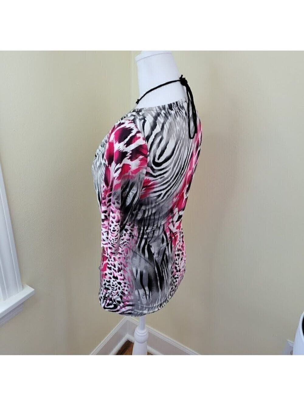 Conrad C Collection Short Sleeve Halter Insert Top Multicolor Animal Print M - Picture 4 of 10